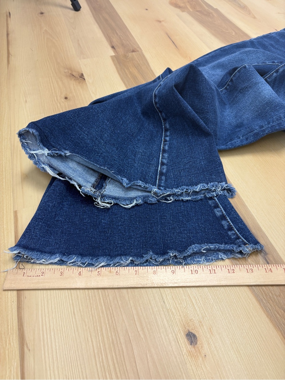 Flying Monkey High Rise Extreme Flare Jeans Dark Wash Raw Hem Size 29 BY4345L - Picture 13 of 16